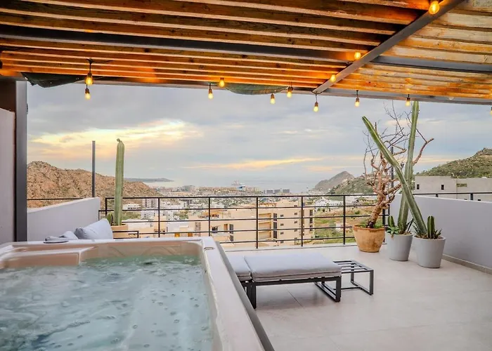 Luxury Penthouse W Rooftop Jacuzzi In Cabo Cabo San Lucas